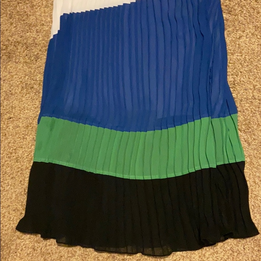 Bebe Dress - Picture 2 of 3